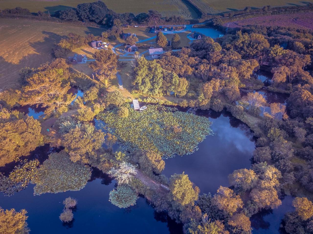 Trecombe Lakes แคมบอร์น ภายนอก รูปภาพ